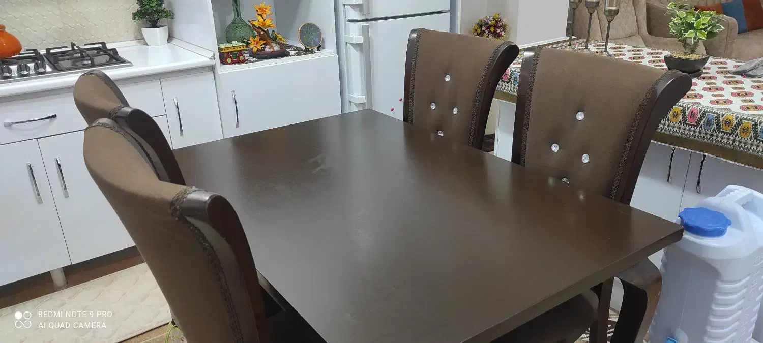 میز نهارخوری در حد نو|میز و صندلی غذاخوری|کلاچای, |دیوار