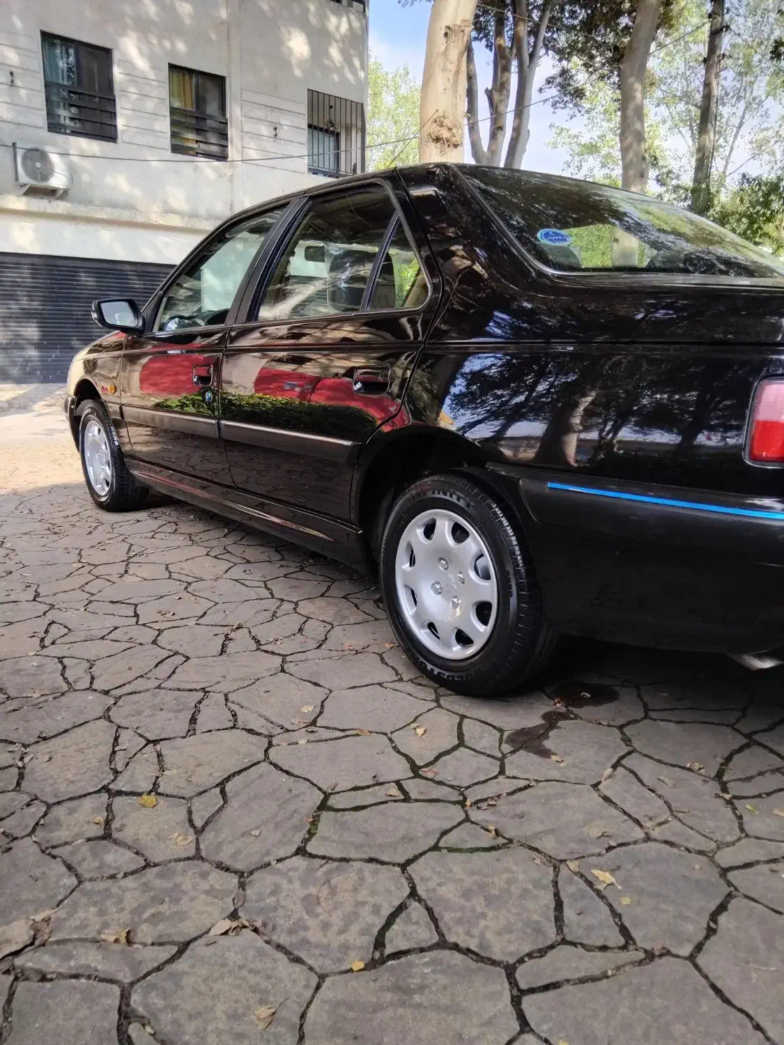 پژو پارس مدل۹۹درحد صفر تک برگ سند|خودرو سواری و وانت|رشت, استقامت ۱|دیوار