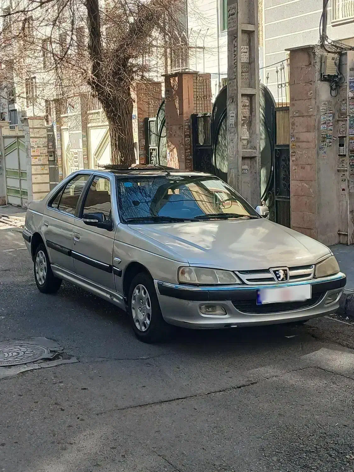 پژو پارس ۸۳|خودرو سواری و وانت|تهران, مقدم|دیوار