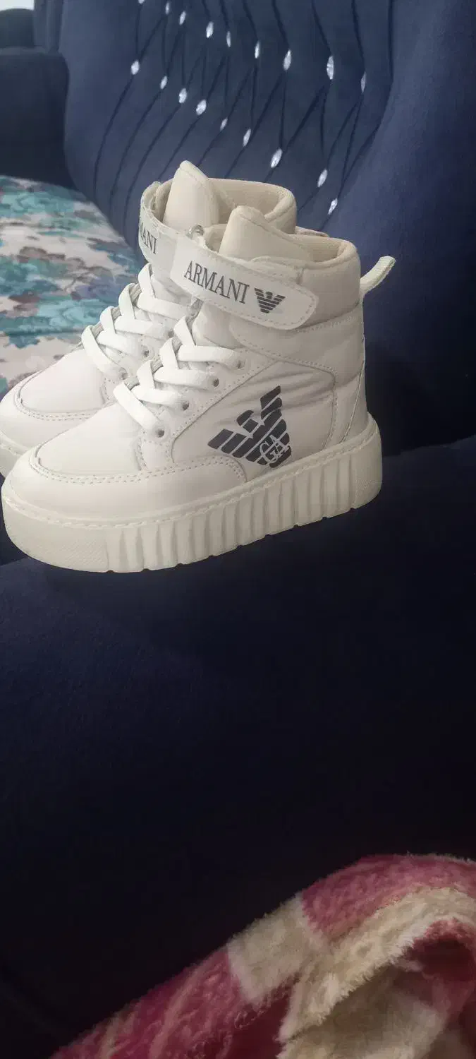 نیم بوت|کفش و لباس بچه|دوگنبدان, |دیوار