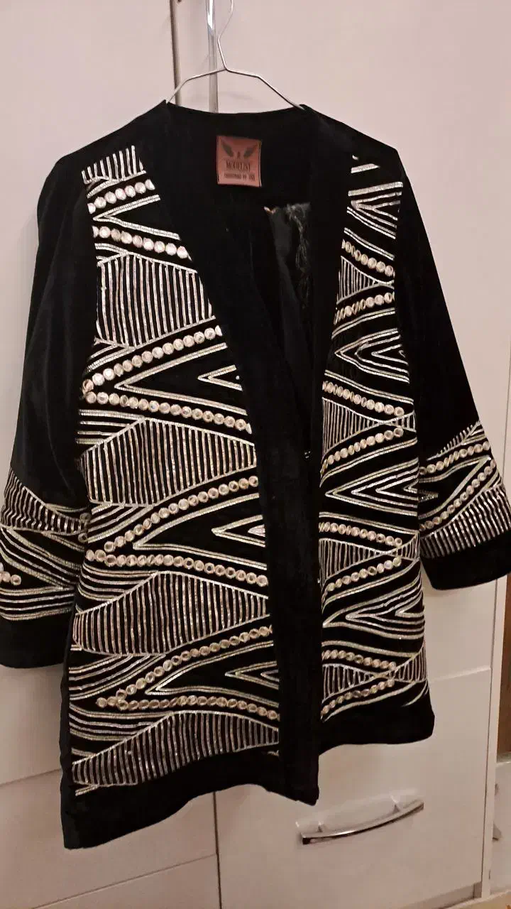 کت مجلسی|لباس|نیشابور, شهرک قدس|دیوار