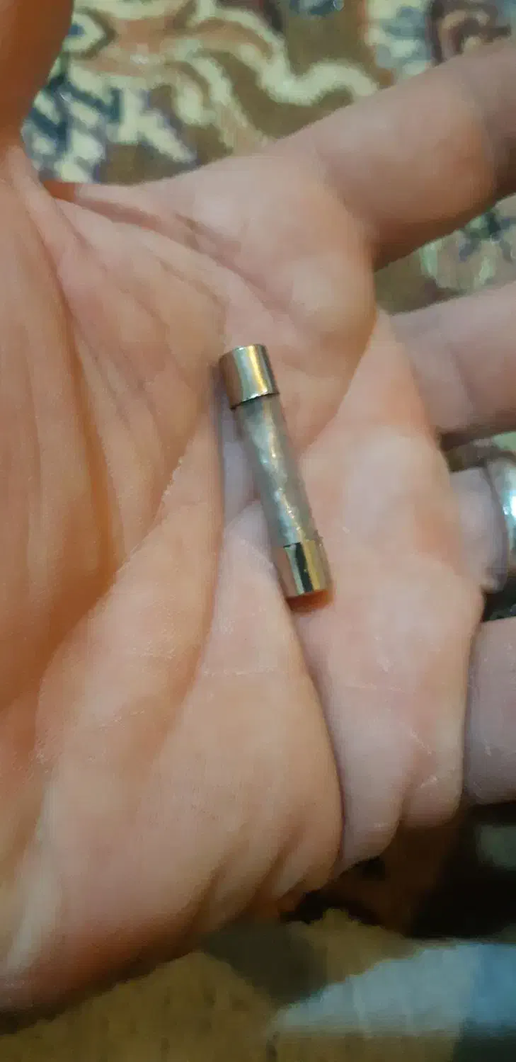 فیوز رادیو گرام ۵گرم واکنش بدنیست ۱۳|کلکسیون اشیاء عتیقه|بروجرد, |دیوار