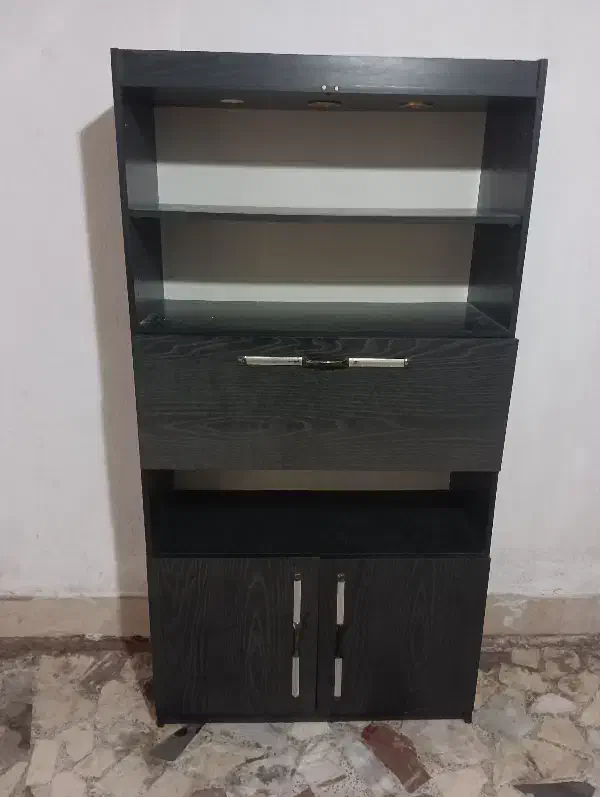 فروش کمد|بوفه، ویترین، کنسول|رشت, کاکتوس|دیوار