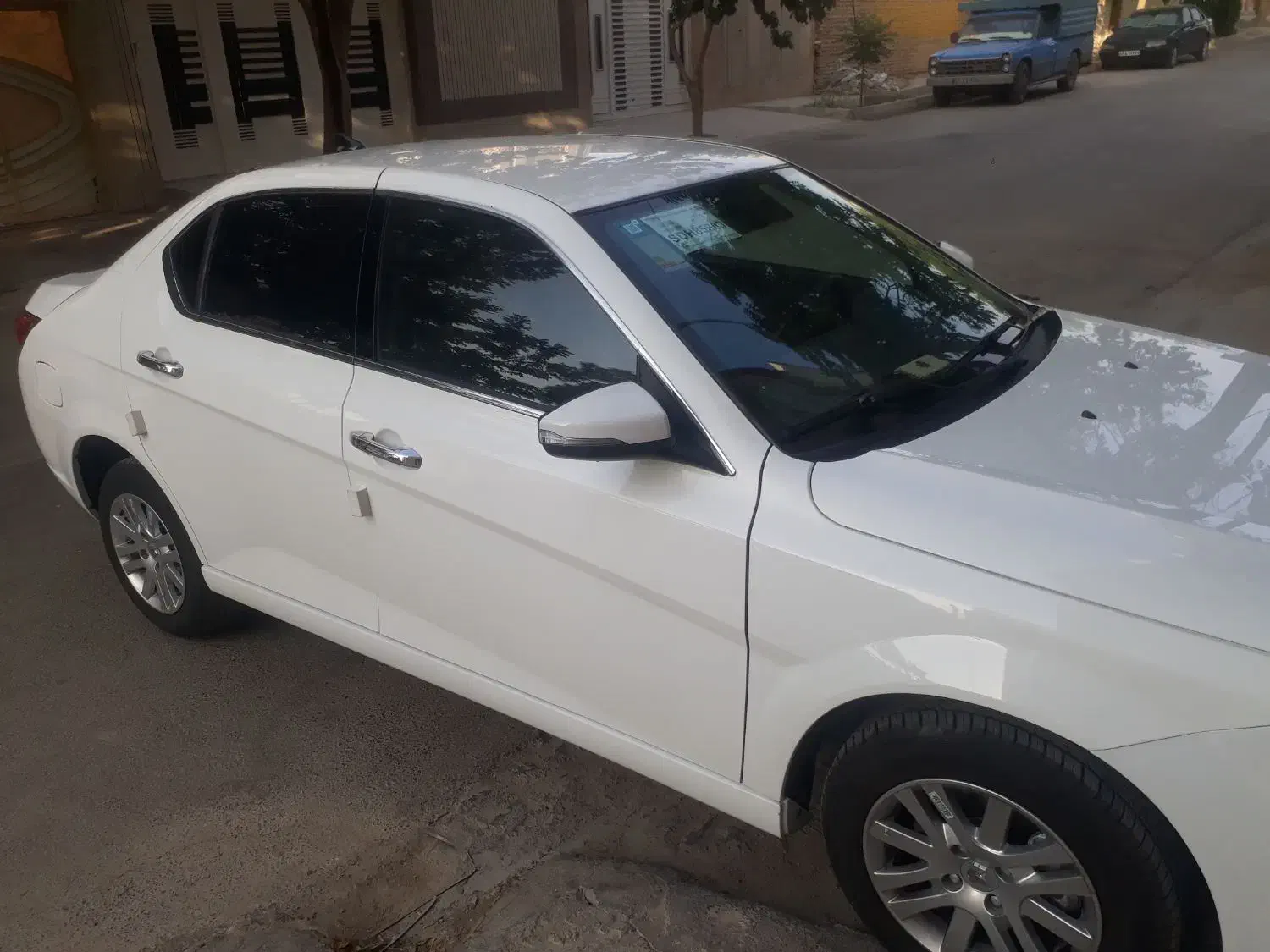 فروش دنا۶دنده مدل ۱۴۰۴|خودرو سواری و وانت|اصفهان, ارغوانیه|دیوار