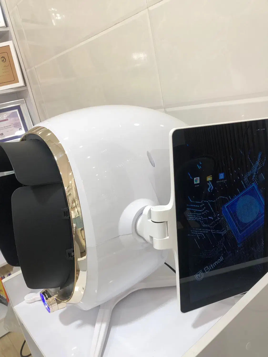 دستگاه اسکن و آنالیز پوست|آرایشگاه و سالنهای زیبایی|شیراز, زرگری|دیوار