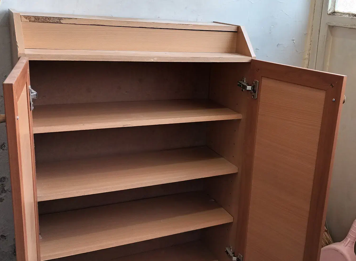 جاکفشی|جاکفشی، کمد، دراور|هشتگرد, شهرک اداری|دیوار