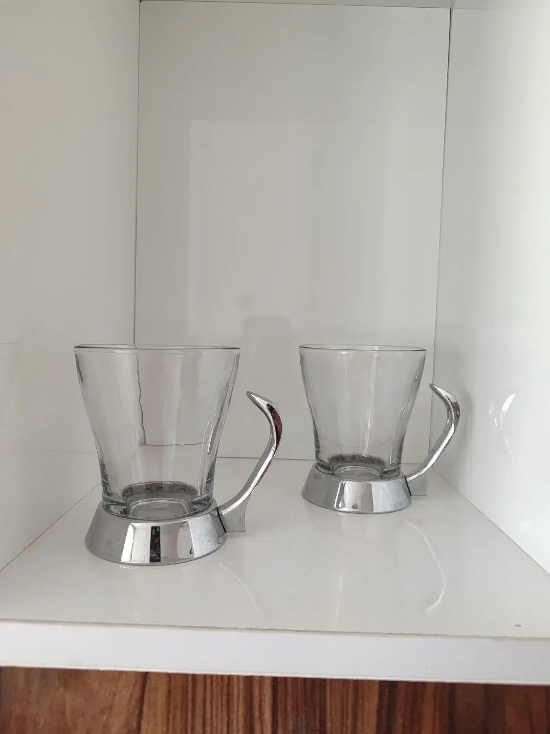 استکان|ظروف سرو و پذیرایی|کنگاور, |دیوار