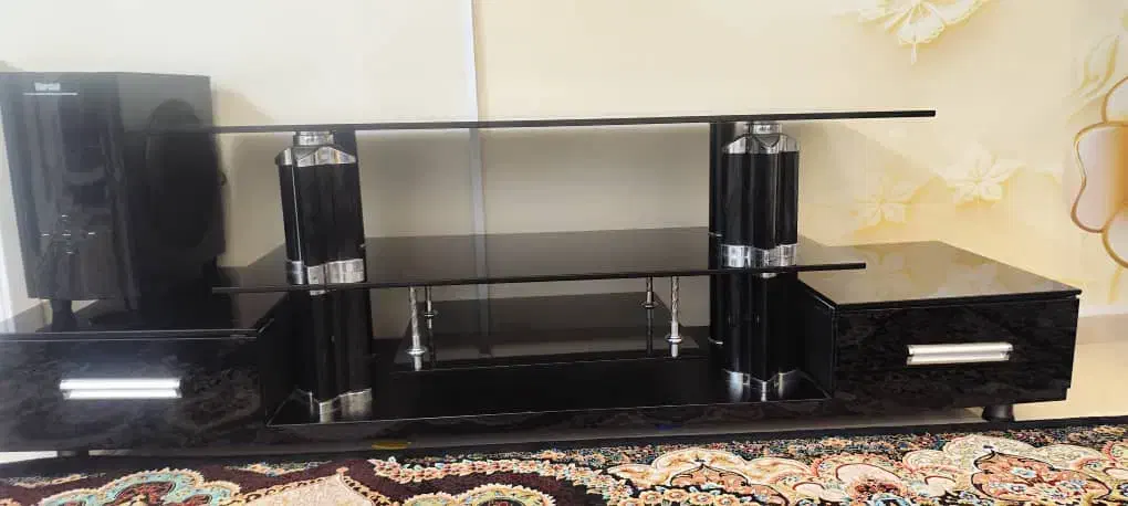 لوازم خانگی|بوفه، ویترین، کنسول|صدرا-فارس, فاز ۱|دیوار