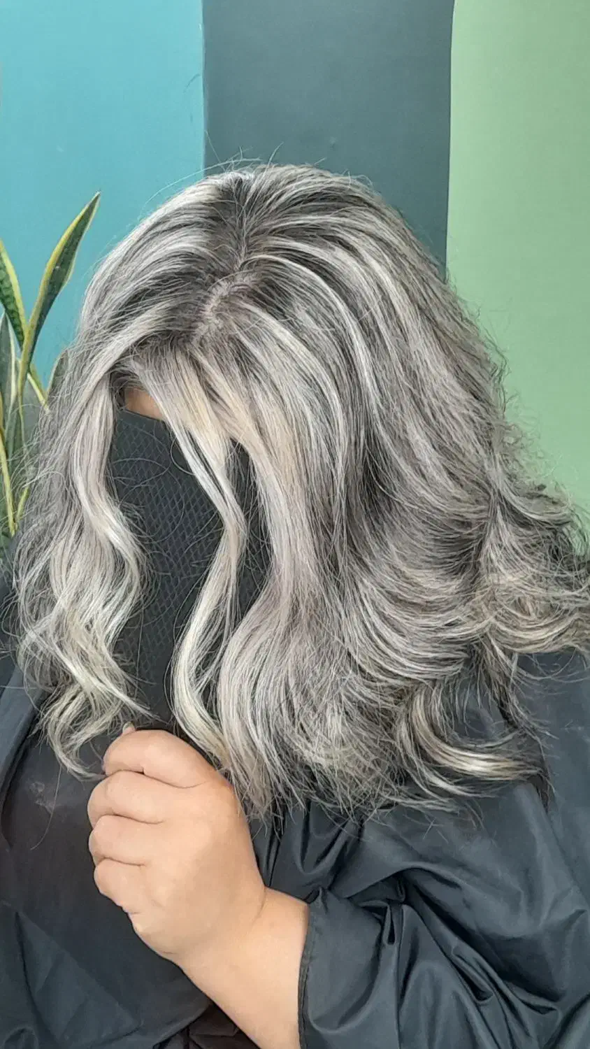 خدمات تخصصی رنگ و لایت سیمین صنم بی اسیب|خدمات آرایشگری و زیبایی|رشت, نامجو|دیوار