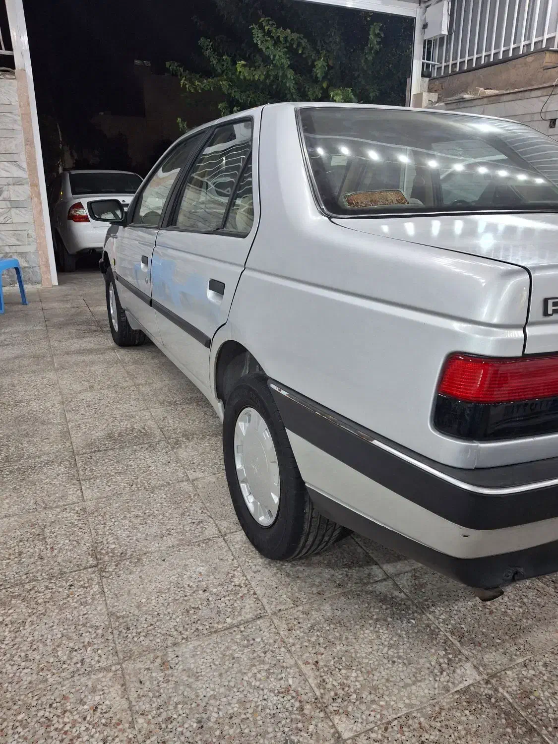 پژو ۴۰۵مدل ۹۳ فابریک|خودرو سواری و وانت|شیراز, صاحب الزمان|دیوار