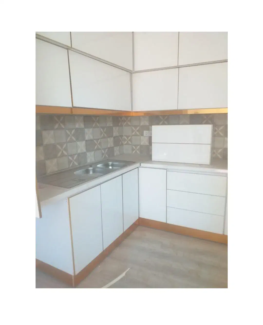 کاشی کاری وسرامیک کاری|خدمات پیشه و مهارت|مسجد سلیمان, |دیوار