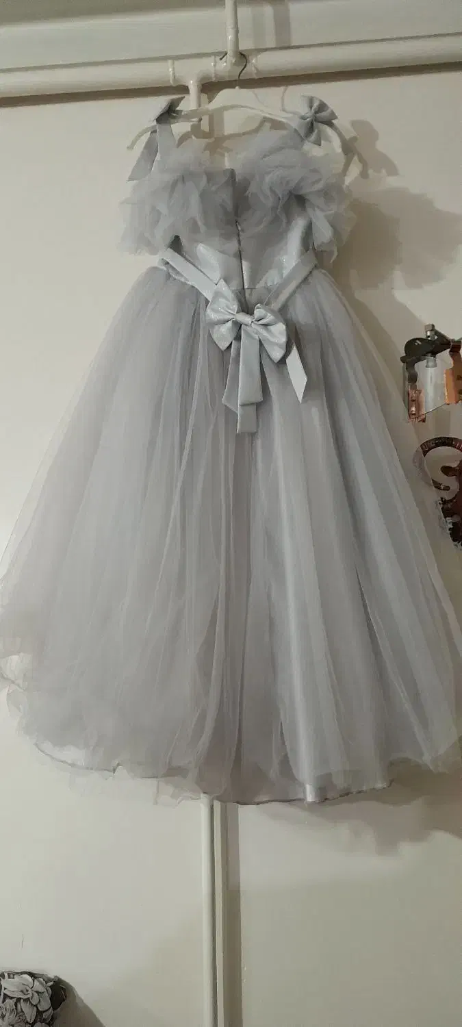 لباس مجلسی|لباس|اقبالیه, |دیوار