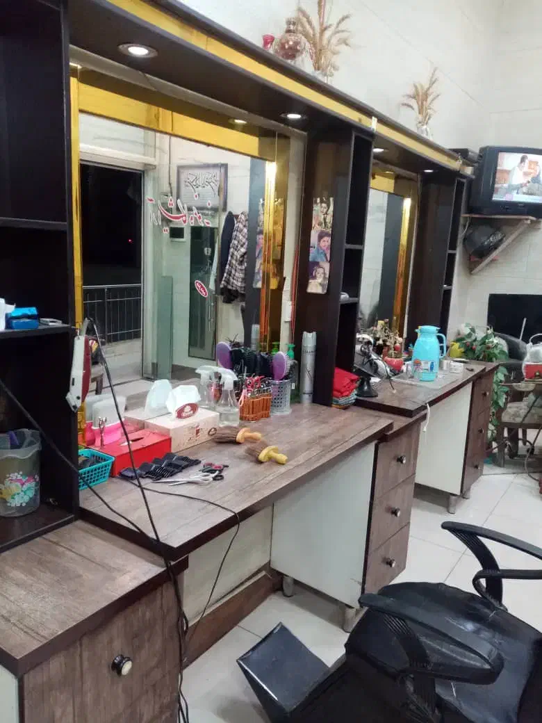 دکور ارایشگاه|آرایشگاه و سالنهای زیبایی|صدرا-فارس, فاز ۱|دیوار