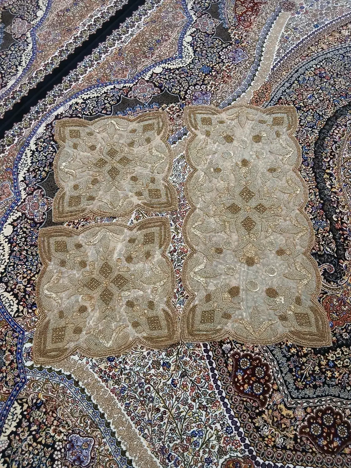 رومیزی کارشده شیک|پرده، رانر، رومیزی|تهران, والفجر (افسریه)|دیوار