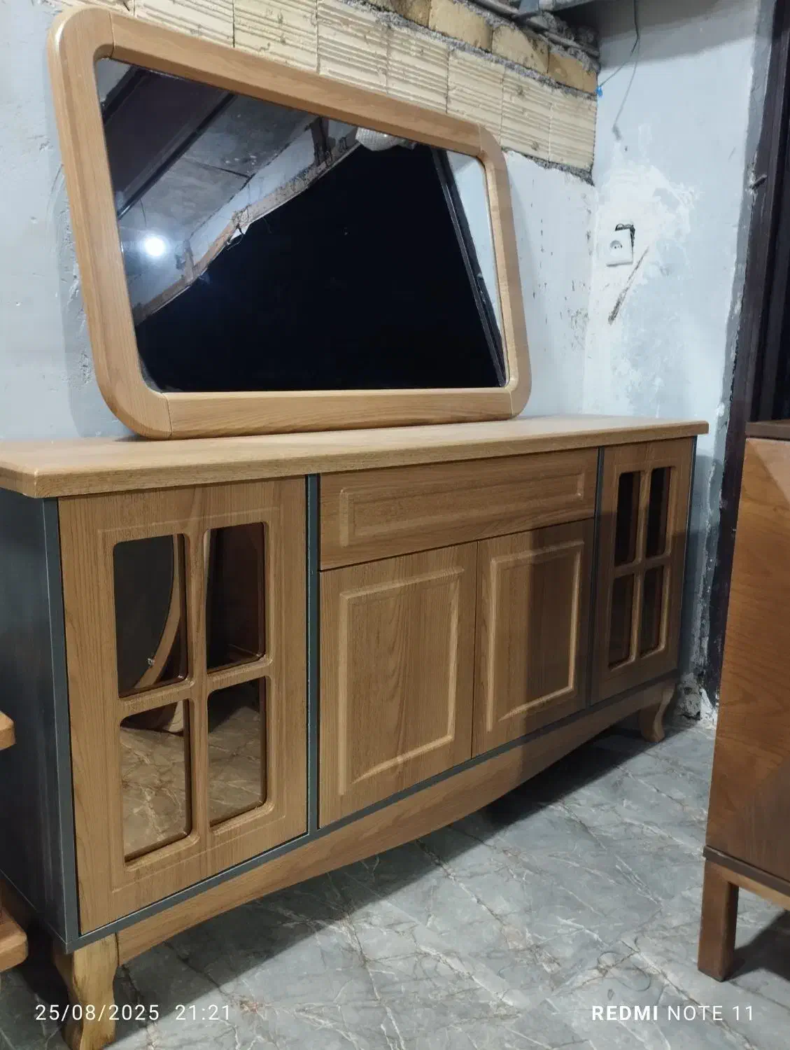 آینه کنسول|بوفه، ویترین، کنسول|خرم‌آباد, |دیوار