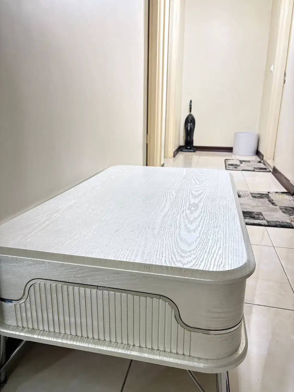 جلومبلی|مبلمان خانگی و میز عسلی|تهران, دکتر هوشیار|دیوار