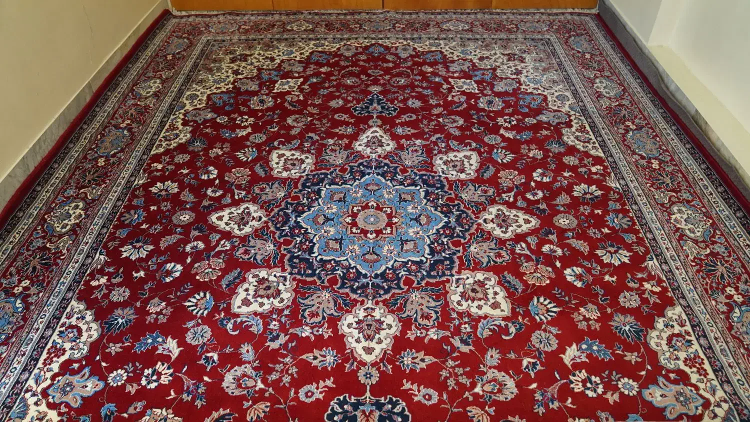 2 عدد فرش ۱۲ متری ۱۵۰۰ شانه،2عدد فرش فانتزی ۴ متری|فرش|اصفهان, شهریار|دیوار