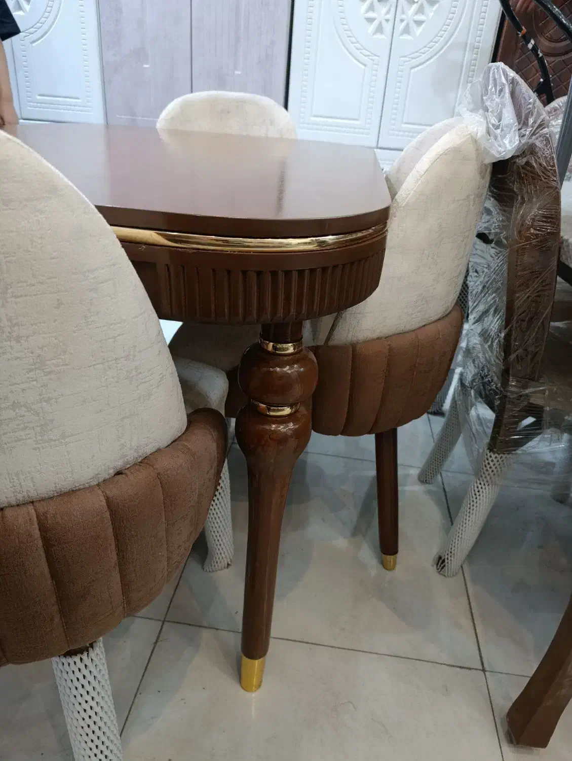 تخفیف های ویژه محصولات چوبی|مبلمان خانگی و میز عسلی|شیراز, مسلم|دیوار