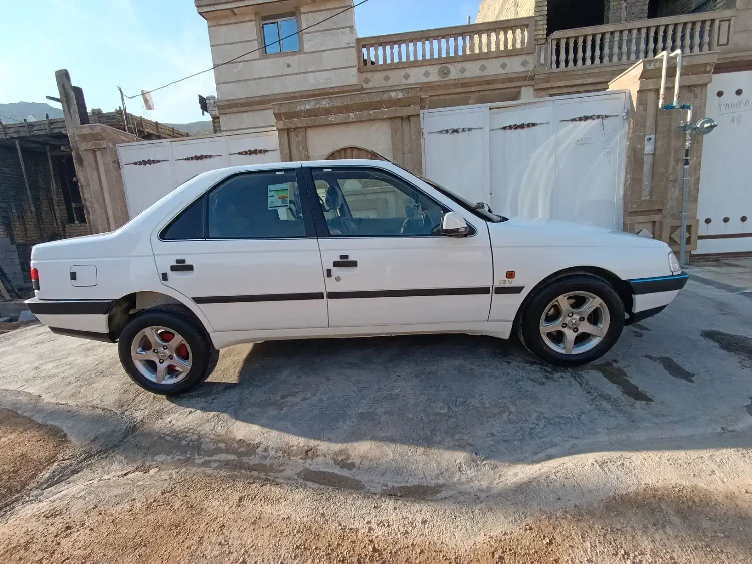 پژو 405فقط معاوضه با پارس elx|خودرو سواری و وانت|شیراز, میانرود|دیوار