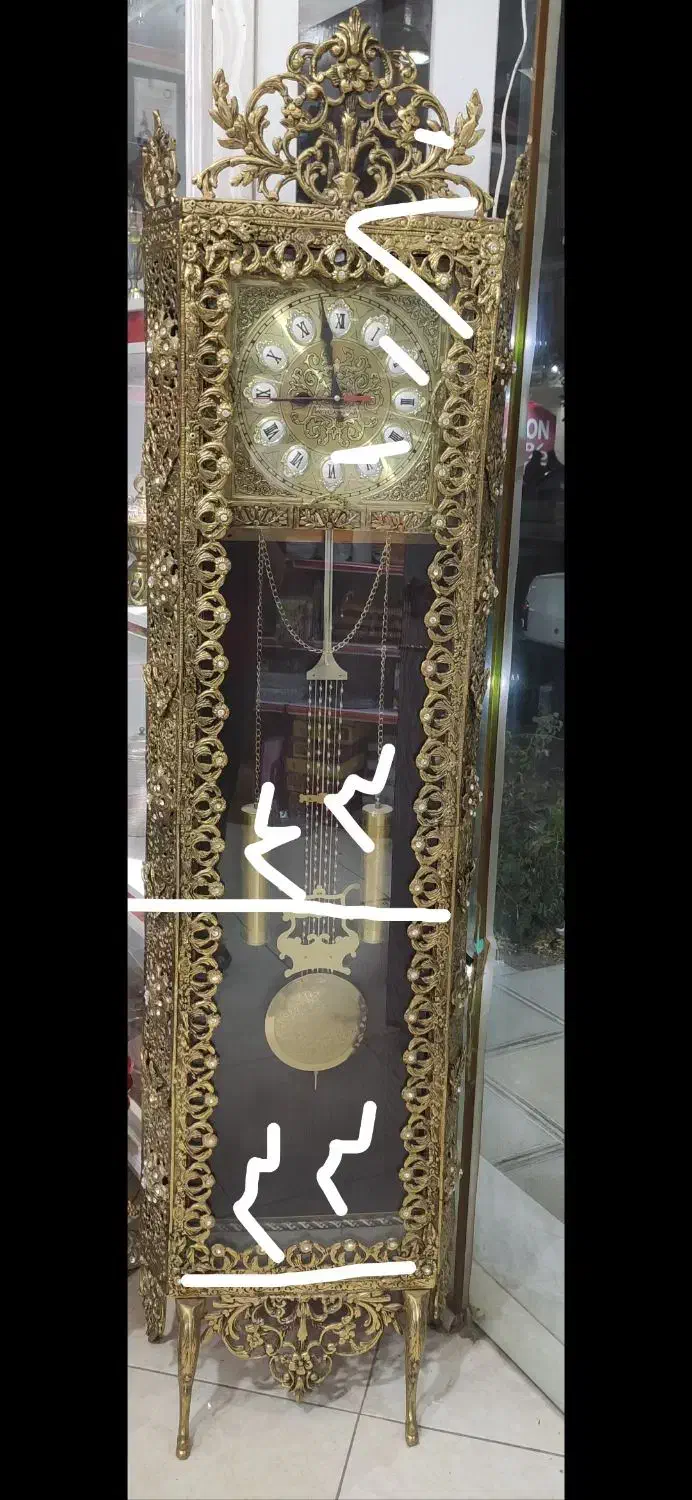 ساعت ایستاده برنزی|ساعت دیواری و تزئینی|مهاجران, |دیوار