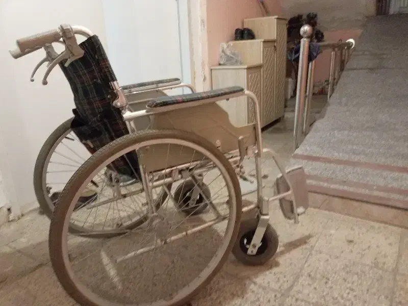 نیازمند پرستار خانم شیفت عصر|استخدام درمانی، زیبایی، بهداشتی|نیشابور, فرح بخش|دیوار