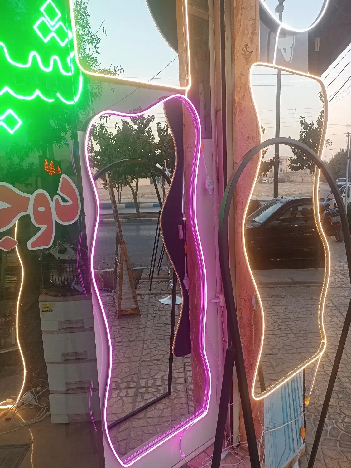 شیشه اینه دفرمه بک لایت ردانی نبوت نبش فرعی ۷|خدمات پیشه و مهارت|شاهین‌شهر, نبوت|دیوار