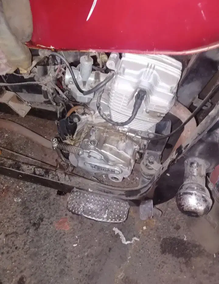 سه چرخ ۲۰۰|موتورسیکلت|تهران, میدان میوه و تره‌بار مرکزی|دیوار