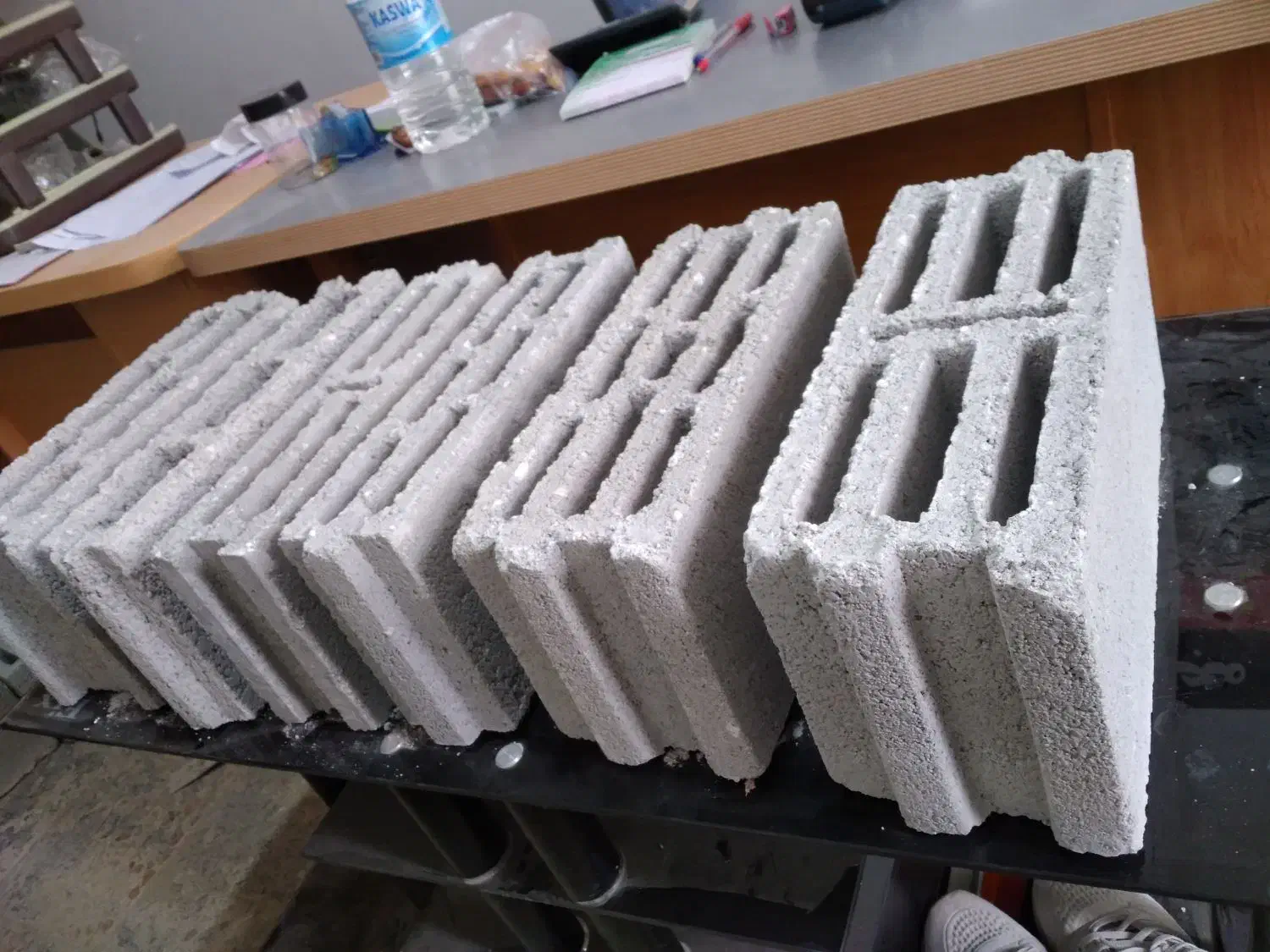 بلوک سبک سیمانی سبک با استاندارد|مصالح و تجهیزات ساختمان|اراک, |دیوار