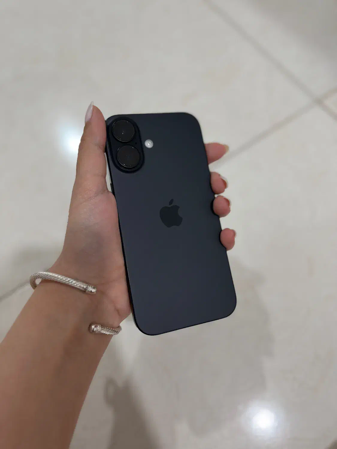 iphone 16 normal|موبایل|مشهد, هفت تیر (حافظ)|دیوار