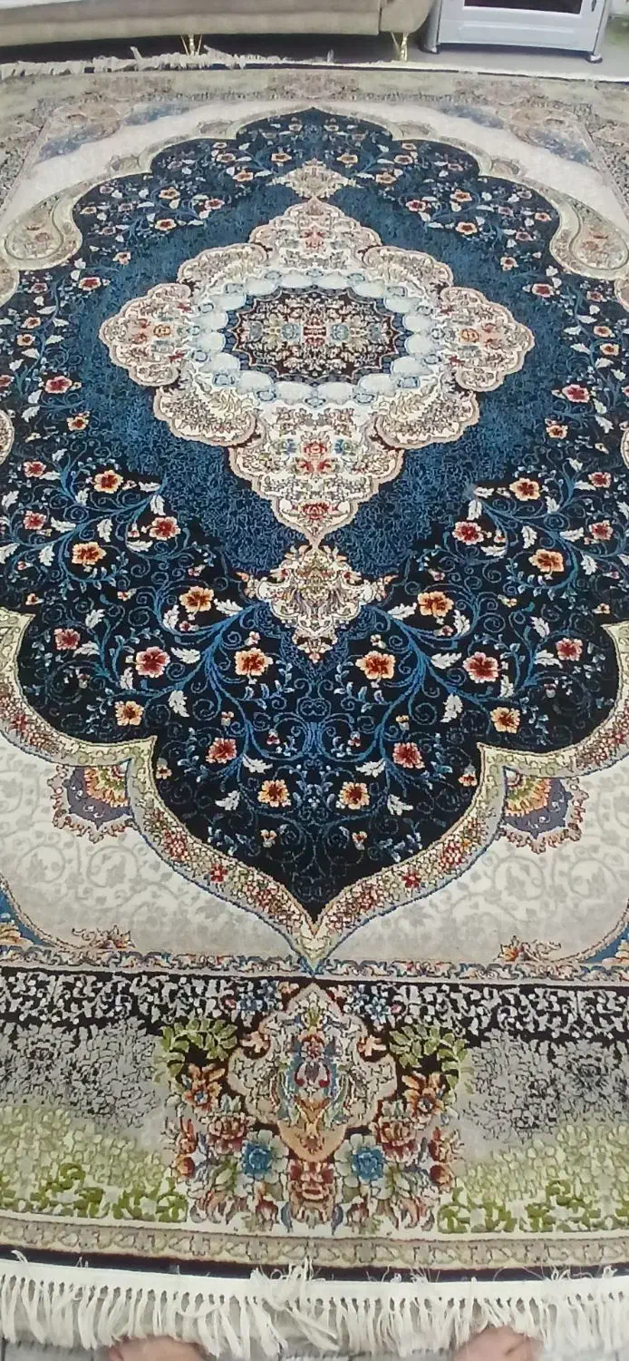 ۲تخته فرش۱۲متری(نوآکبندداخل نایلون)|فرش|قروه, |دیوار