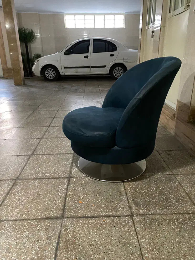 مبل تکی گردون سرمه ای دو عدد صندلی صورتی دو عدد|صندلی و نیمکت|کرج, حسن آباد|دیوار