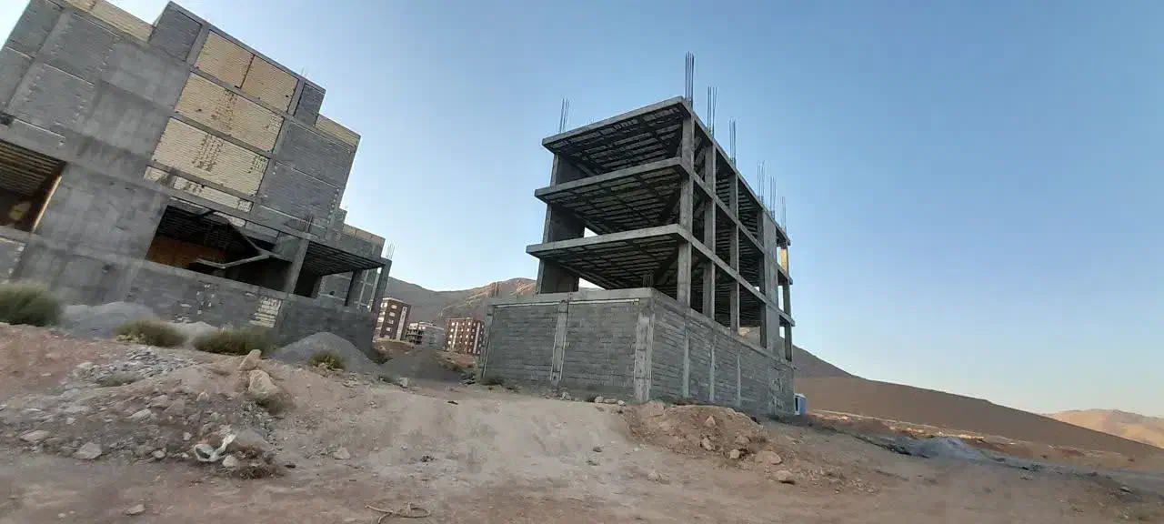 قیمت استثنایی چهارطبقه اسکلت آپارتمان ۷میلیارد|فروش آپارتمان|شهرکرد, |دیوار
