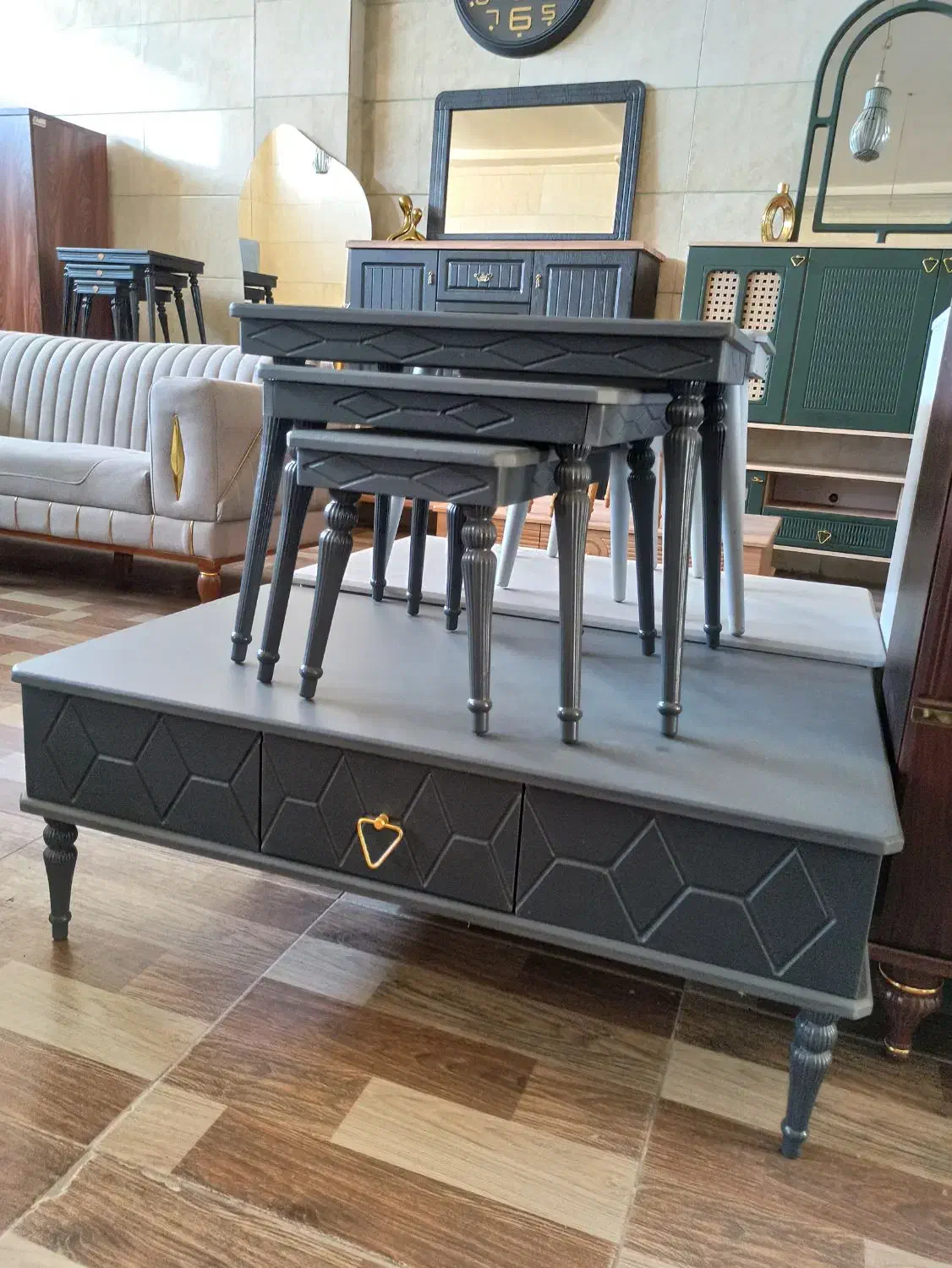 جلومبلی|مبلمان خانگی و میز عسلی|سنندج, |دیوار