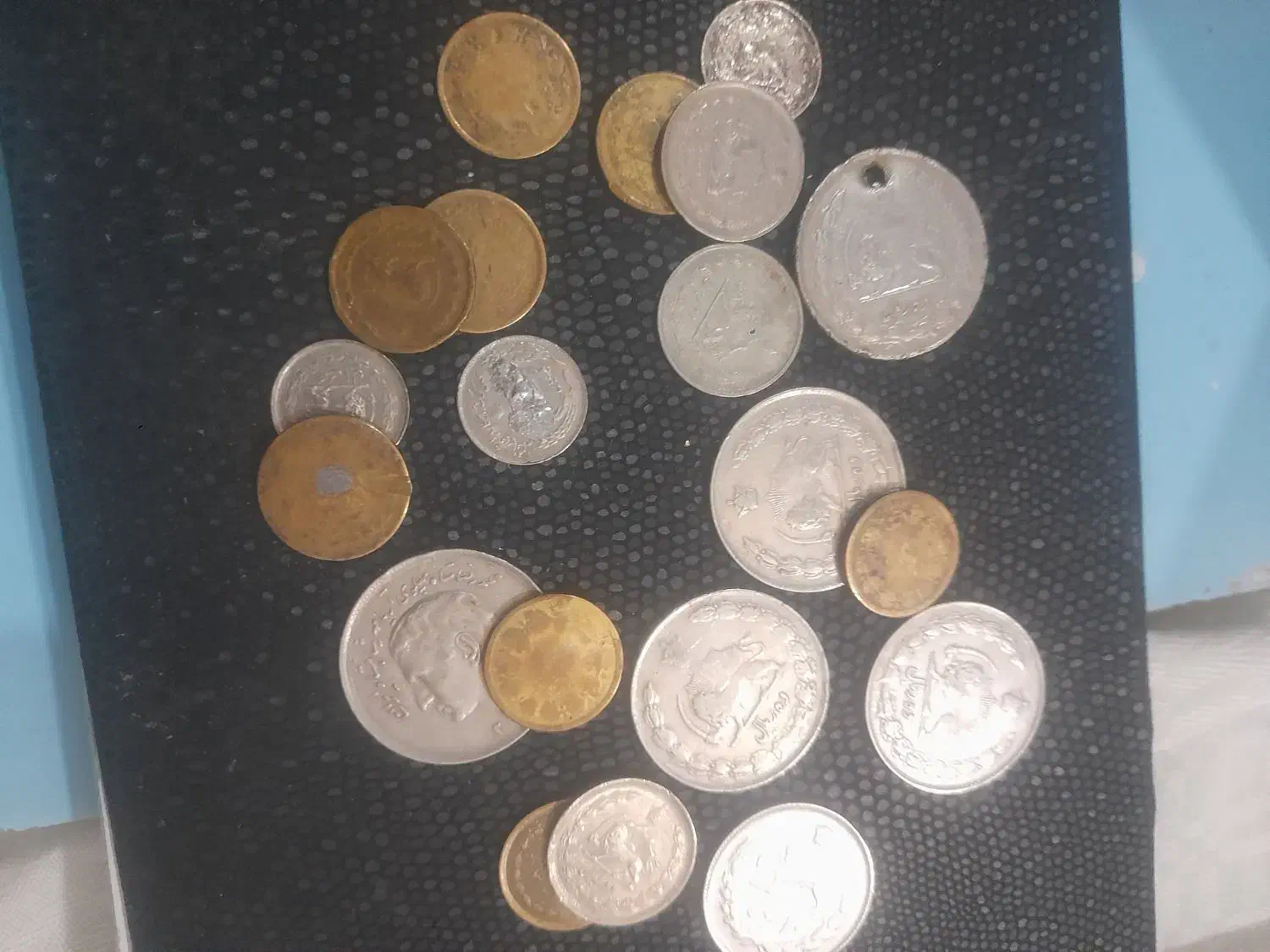 خریدوفروش انواع اسکناسهای شاهنشاهی وسکه ها|کلکسیون سکه، تمبر، اسکناس|تهران, گاندی|دیوار