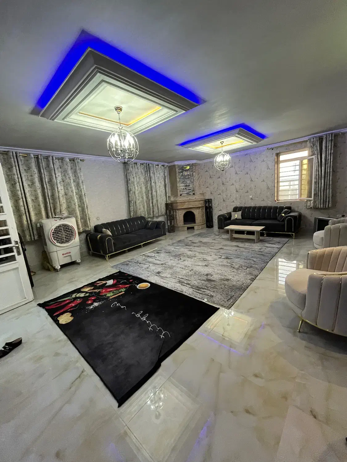 ویلا استخر ابگرم جکوزی|اجارهٔ کوتاهمدت ویلا و باغ|شیراز, قلات|دیوار