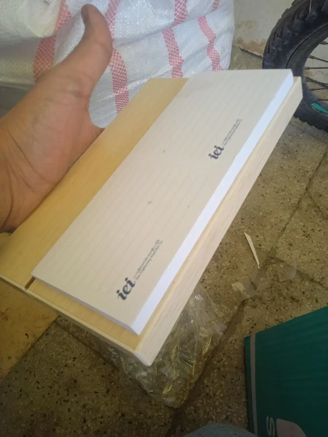 تعدادی لوازم سالم ساعت سالم قلیون برنجوب|حراج|زرندیه, |دیوار