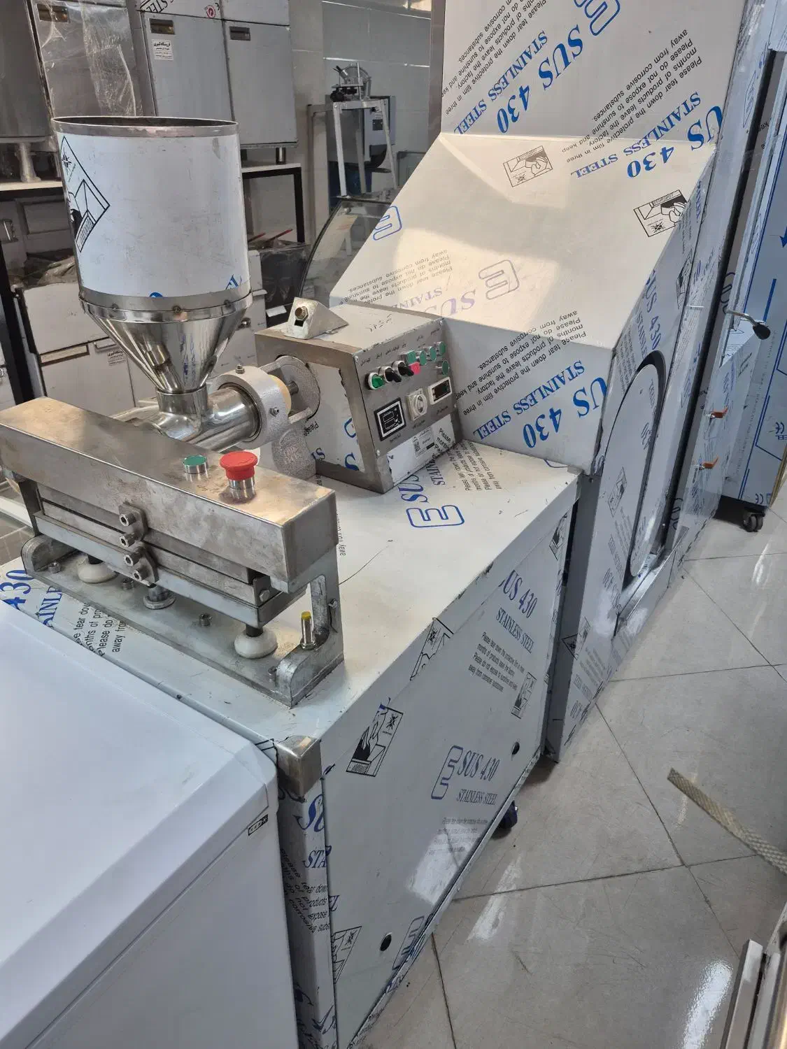 کبابگیر ، کبابپز|کافیشاپ و رستوران|یزد, |دیوار