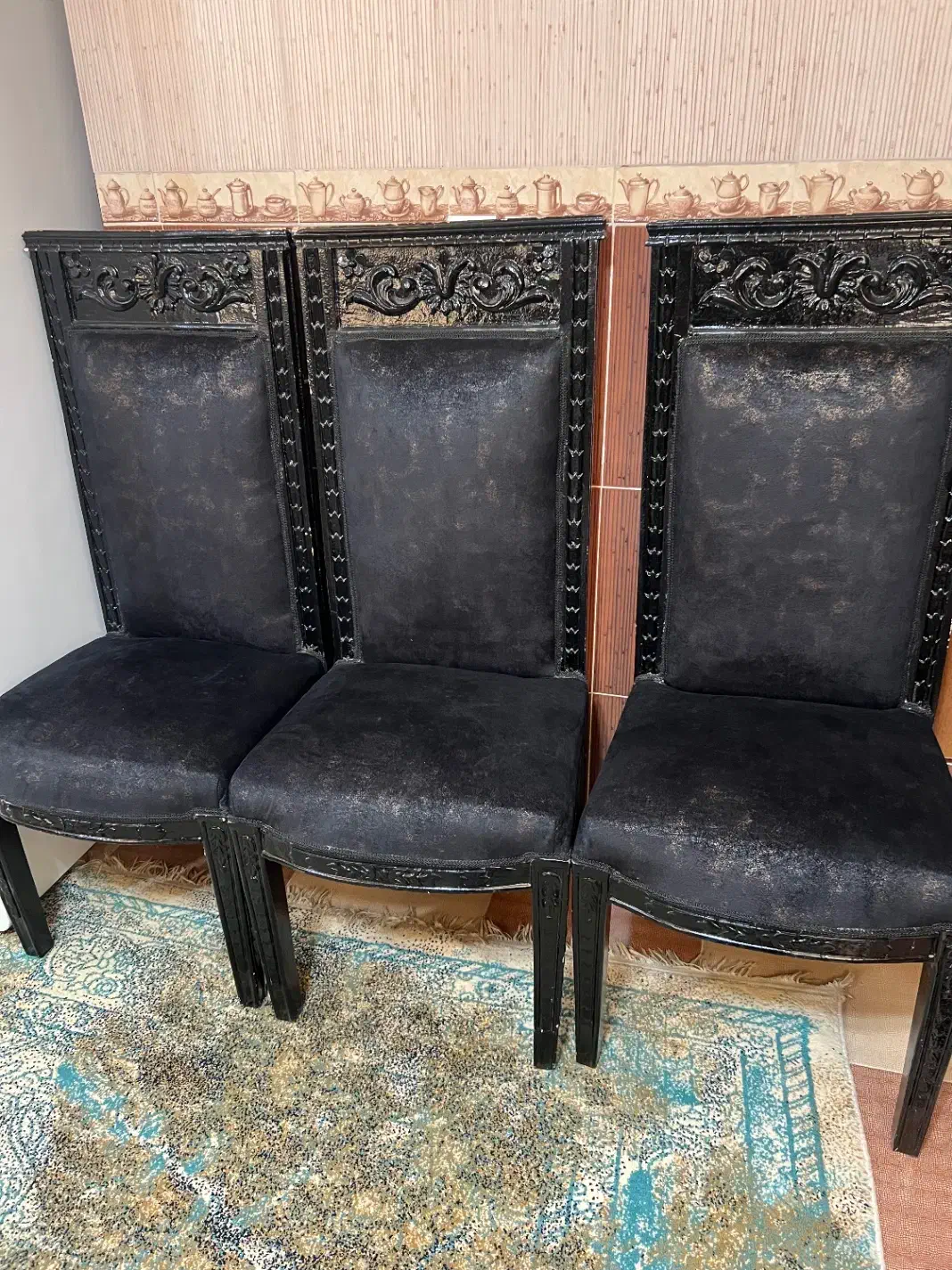 میز ناهار خوری با صندلی ۸ نفره|میز و صندلی غذاخوری|صدرا-فارس, فاز ۱|دیوار