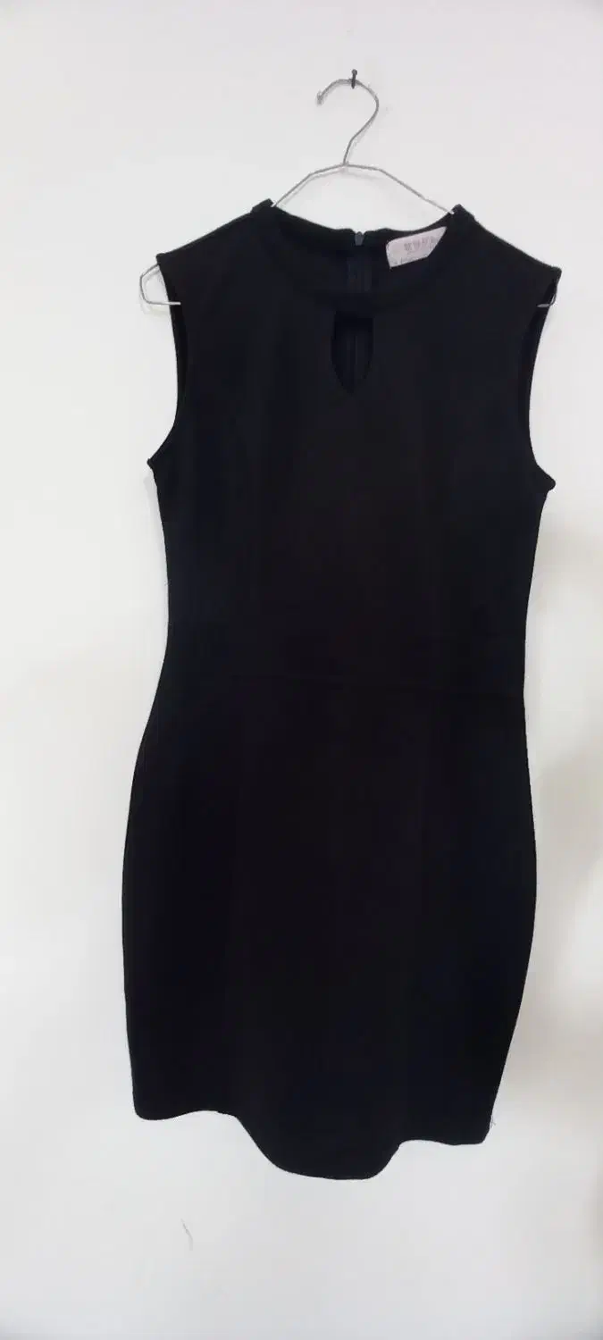 لباس|لباس|رودهن, |دیوار