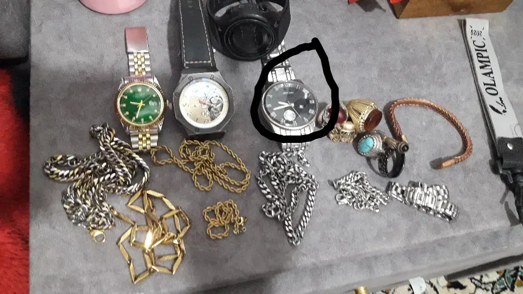 بدلیجات ساعت دست بند انگشتر گردن بند|بدلیجات|کرمان, |دیوار