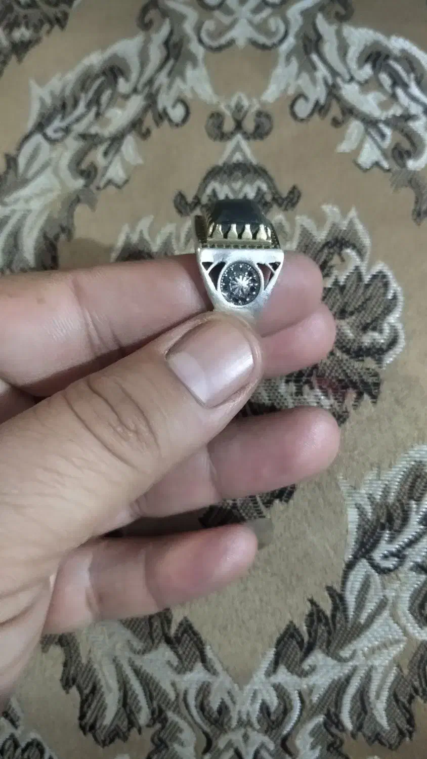 انگشتر قدیمی سنگ معدنی کار دست|جواهرات|زاهدان, |دیوار