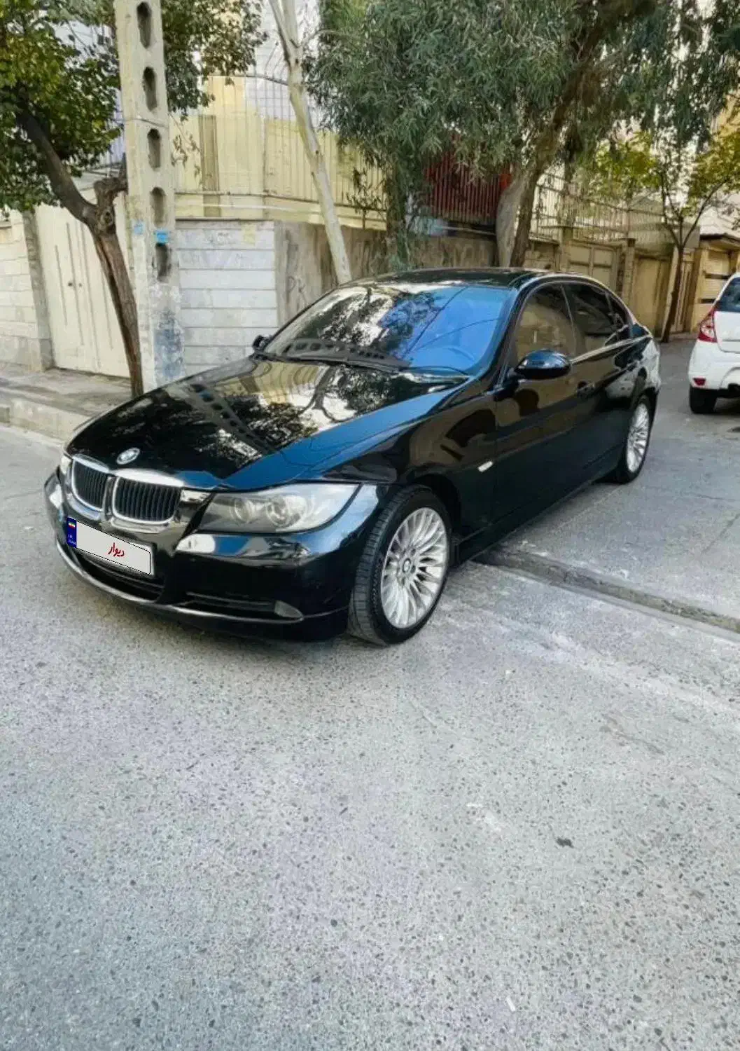 بی ام و ۳۲۰ مدل ۲۰۰۶|خودرو سواری و وانت|تهران, پاسداران|دیوار