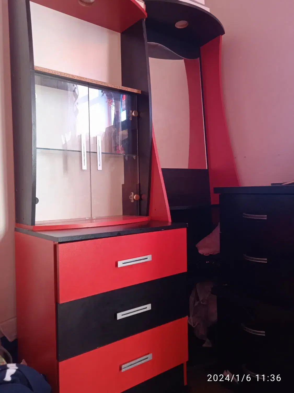 صندلی و|صندلی و نیمکت|آذرشهر, |دیوار