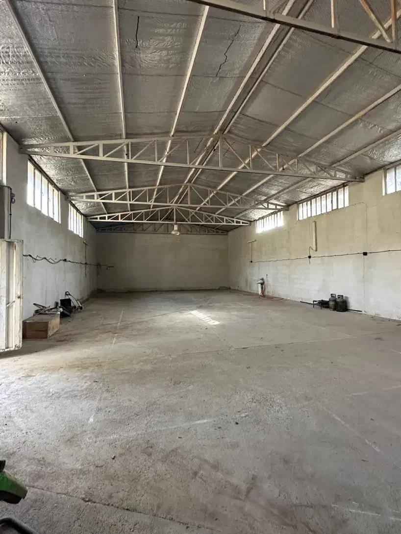 کردان کمالشهر صنعتی ۱۸۰۰ متر با ۴۰۰ متر سوله|فروش دفتر صنعتی، کشاورزی، تجاری|کرج, کمال‌شهر|دیوار