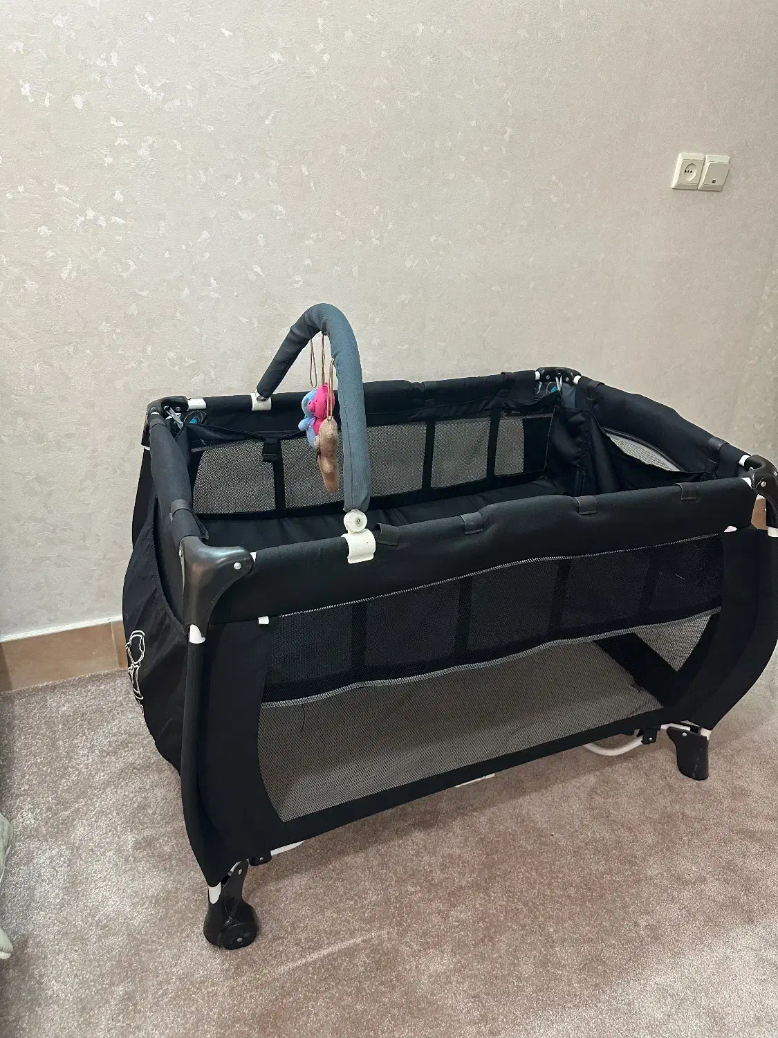 تخت پارک مدل کاپرا هپی بیبی|تخت و صندلی بچه|سمنان, |دیوار