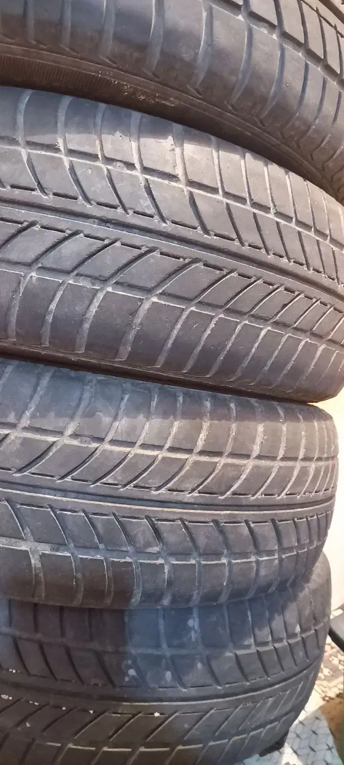 لاستیک ۱۸۵.۱۵|قطعات یدکی و لوازم جانبی|صومعهسرا, |دیوار