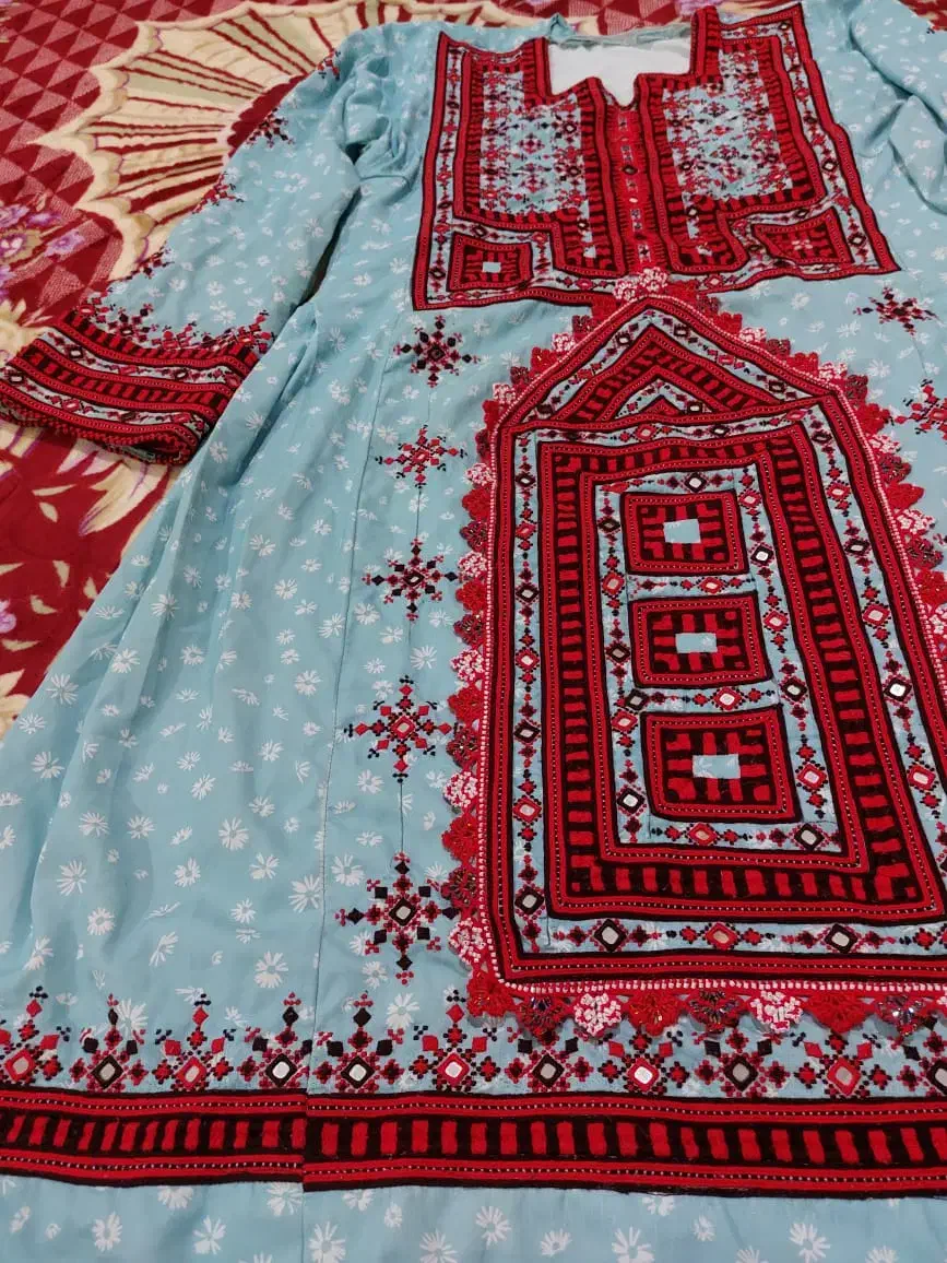 لباس نو نو یه بار پوشیده شده دوخت تمیز و تضمینی|لباس|ایرانشهر, |دیوار