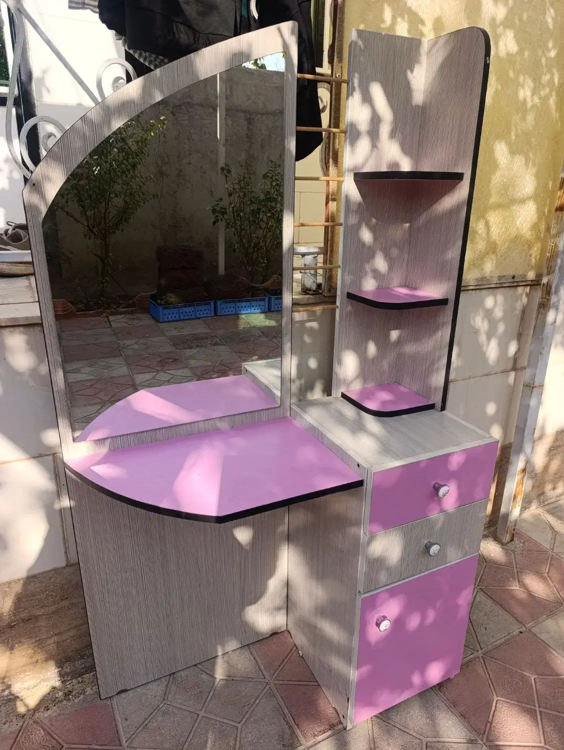 دراور|جاکفشی، کمد، دراور|آبیک, |دیوار