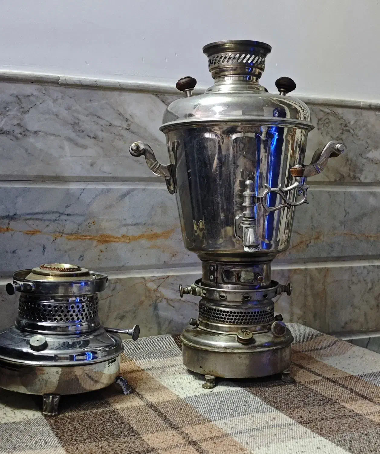 سماور نفتی برنجی قدیمی|سماور، چای‌ساز، قهوه‌ساز|آران و بیدگل, |دیوار