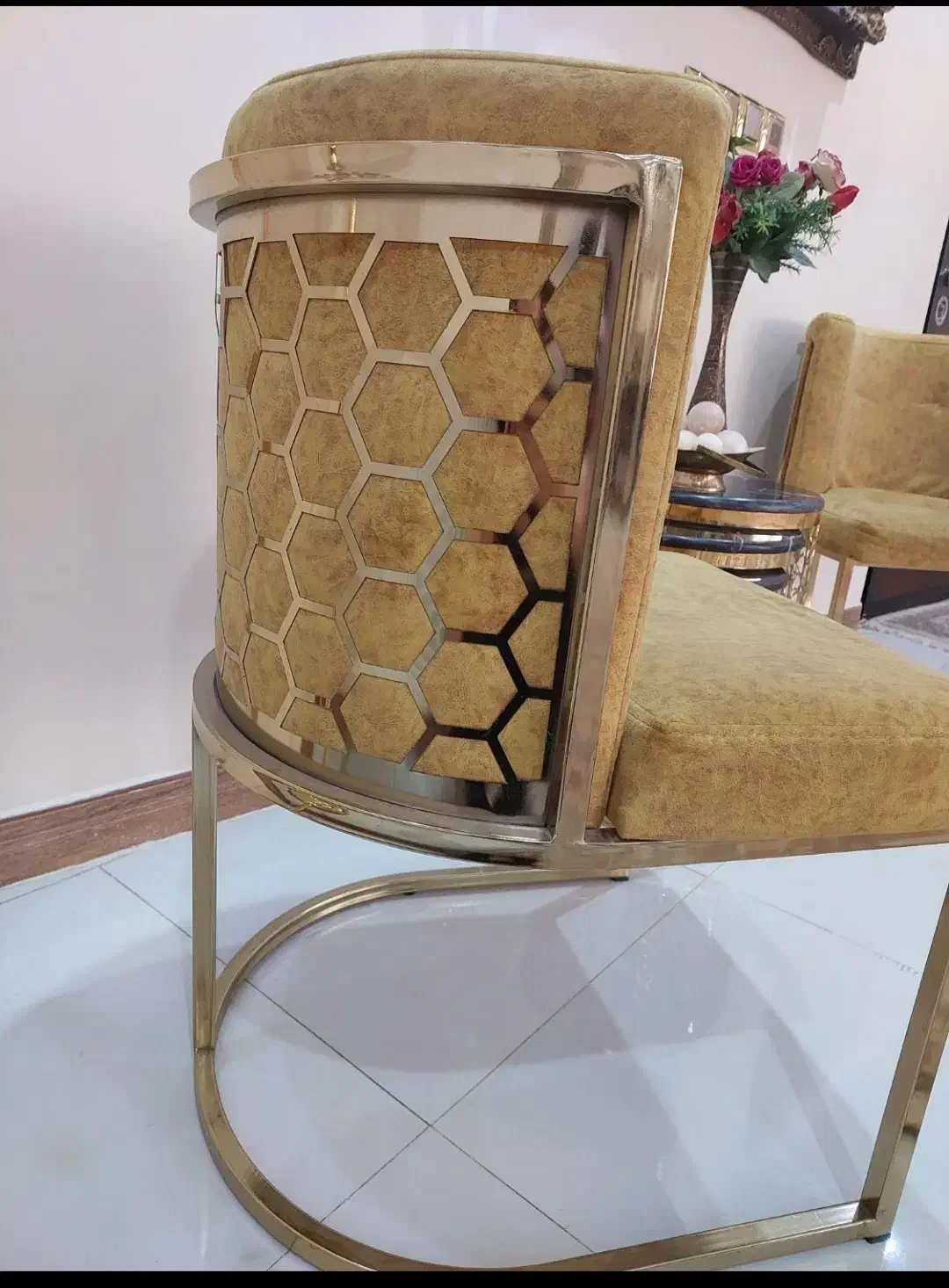 صندلی فلزی اپنی و میزبان|میز و صندلی غذاخوری|تهران, ائمه اطهار|دیوار